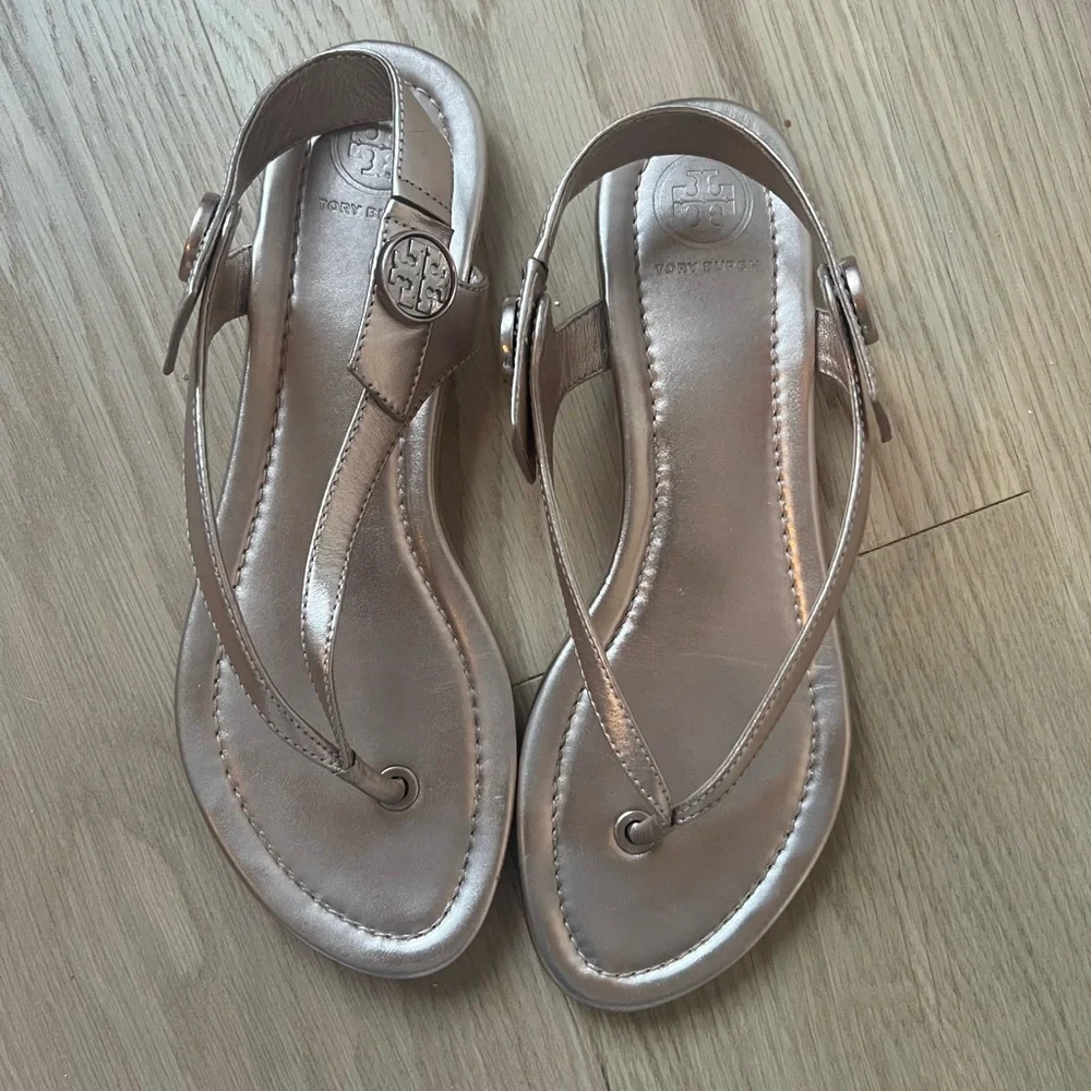 Tory Burch Minnie Travel Sandal Thong Rose Gold Metallic Leather 7.5 - Picture 4 of 5